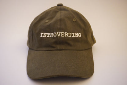 Introverting Cap