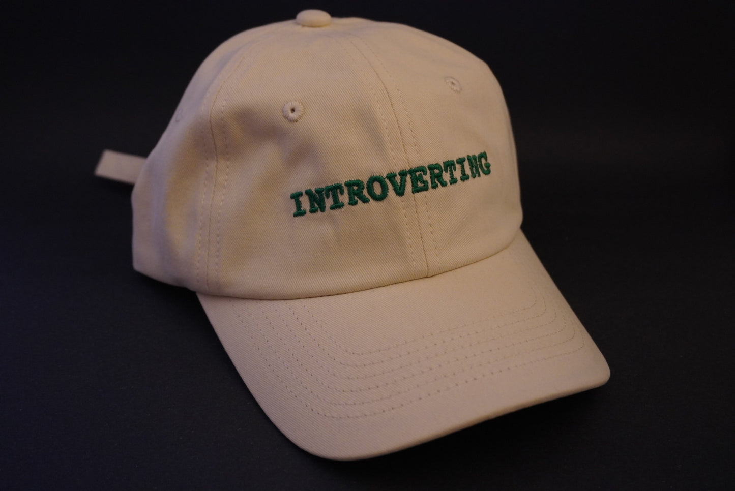 Introverting Cap
